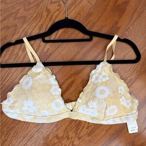 NWT Aerie Jacquard Floral Triangle Bikini Top